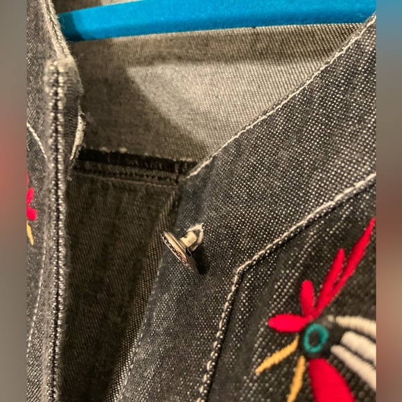 ♦️ Bob Mackie Wearable Art Button up Shacket - Long Sleeve - Chicken embroidery - Picture 12 of 14